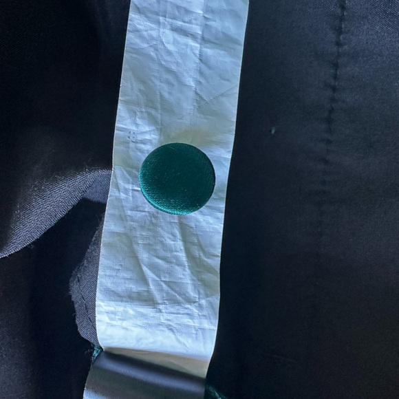 ASOS DESIGN Men’s Tapered Satin Dark Green Pants - Picture 13 of 16